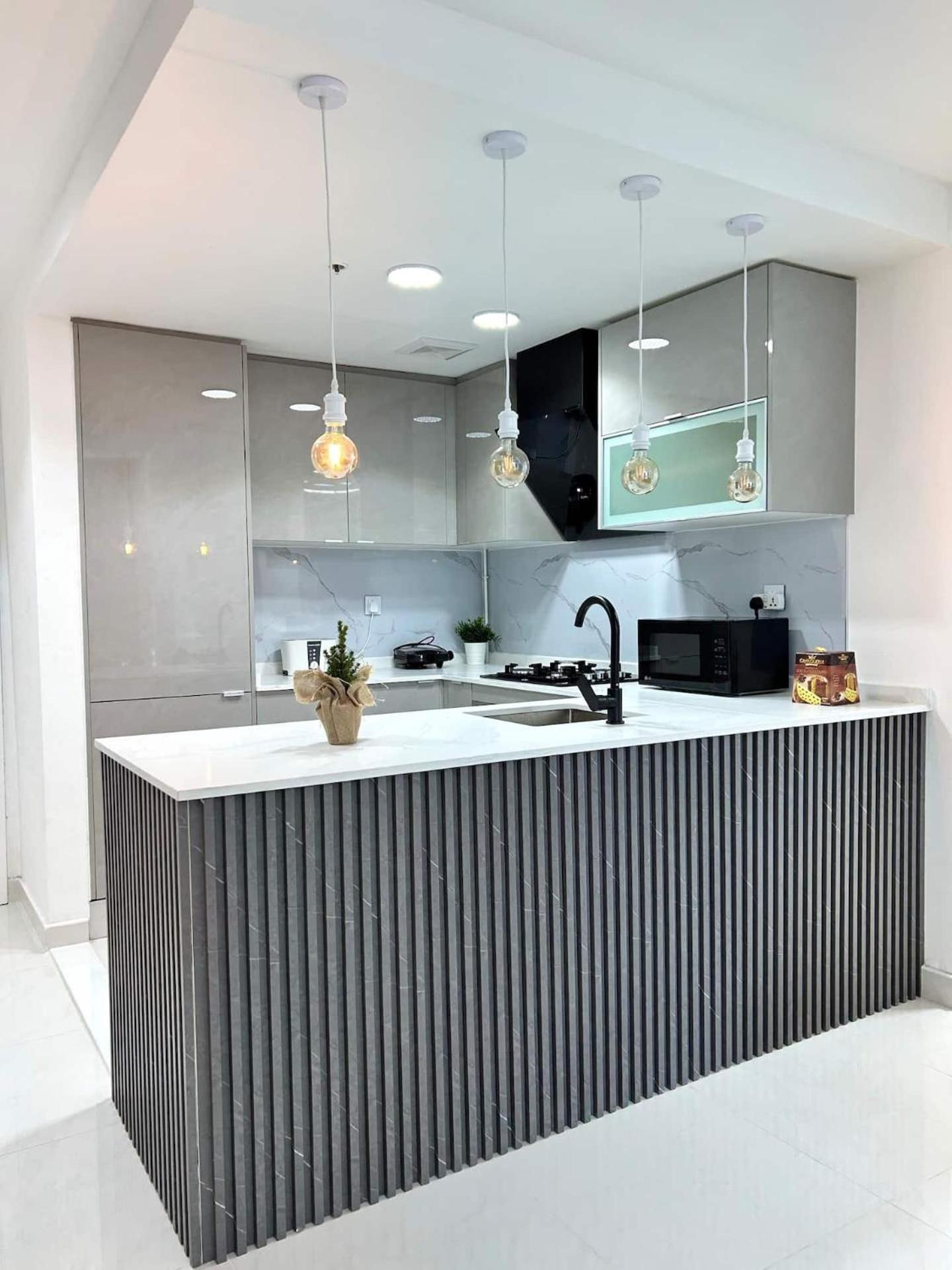 Charming One Bedroom In Marina Appartement *